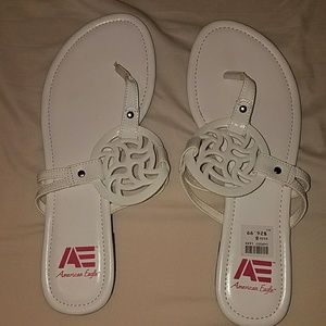 NWT White thongs